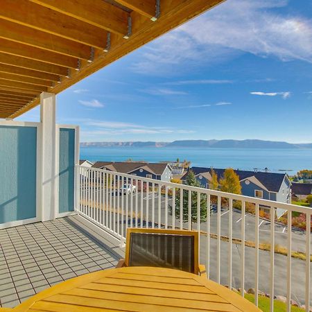 Spacious Garden City Townhome With Lake Views! エクステリア 写真